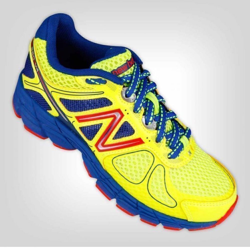 New Balance KJ860 Sneakers